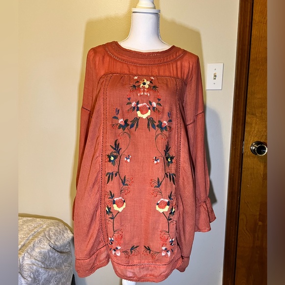 Altar’d State Chantel Boho Embroidered Dress Floral Flowy Medium - Picture 5 of 7